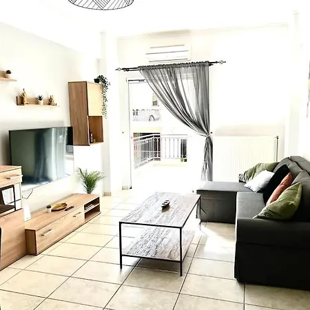 Modern With Garage Near The Square And