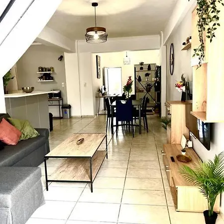 Apartman Modern With Garage Near The Square And *