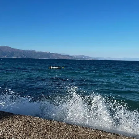 Modern With Garage Near The Square And Apartment