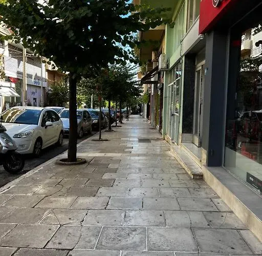 Modern With Garage Near The Square And