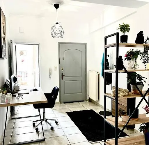 Apartment Modern With Garage Near The Square And Aigio